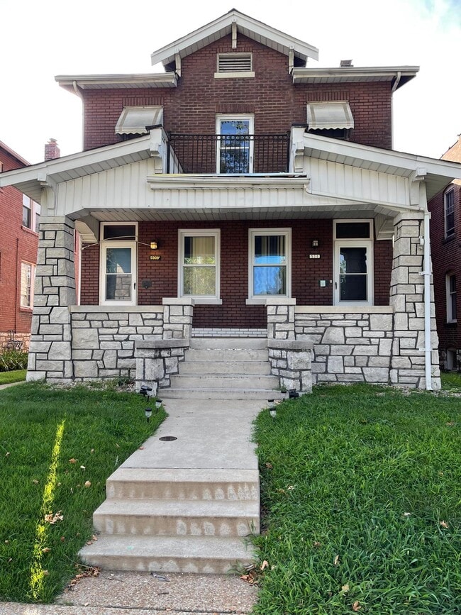 Building Photo - 5909 S Kingshighway Blvd