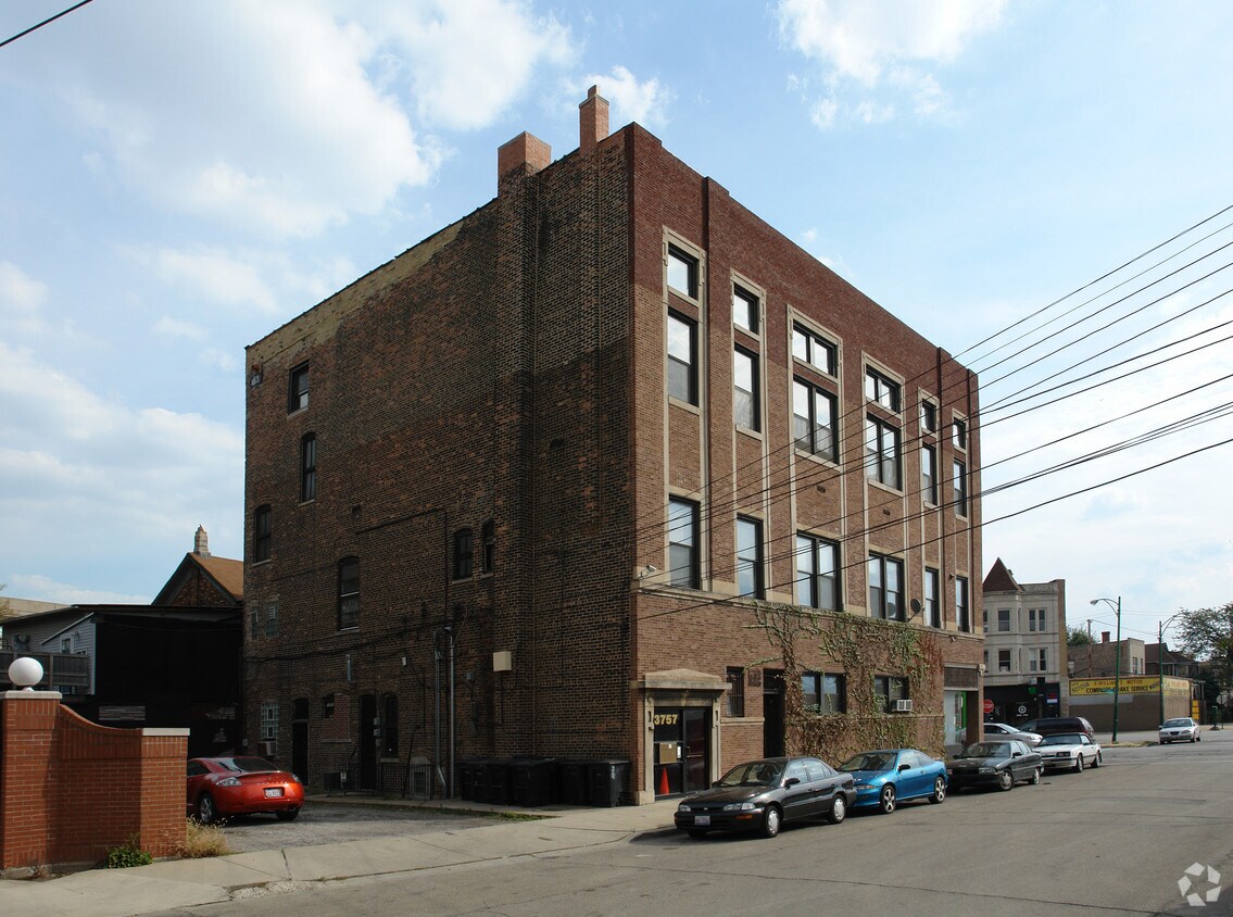 Primary Photo - 2454-2460 W 38th St