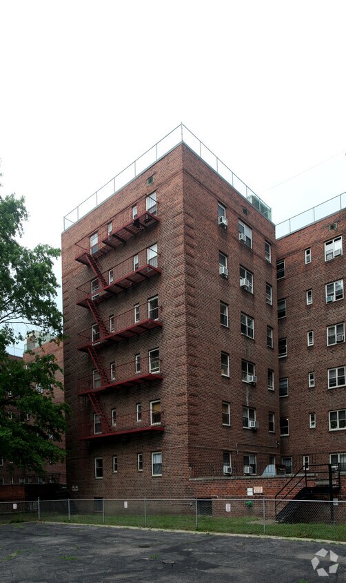 135-26 Hoover, ¡alejado - 135-26 Hoover Ave