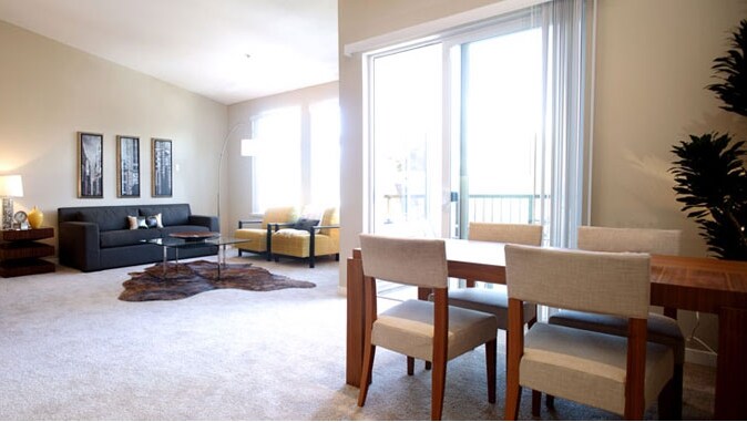 Foto principal - 400 River Side Ct