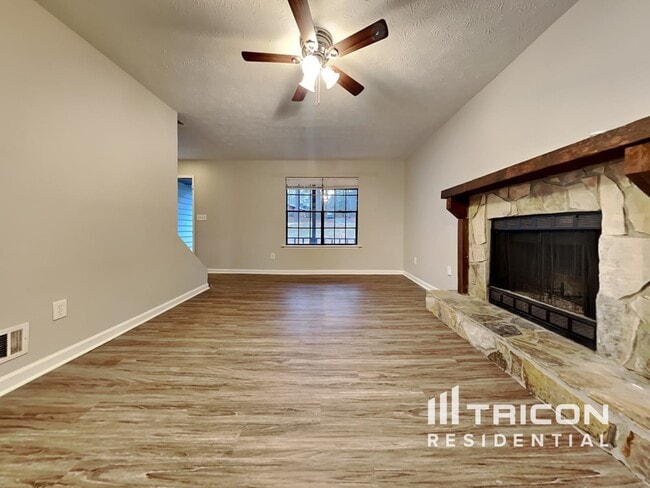 Building Photo - 2921 Eastland Way