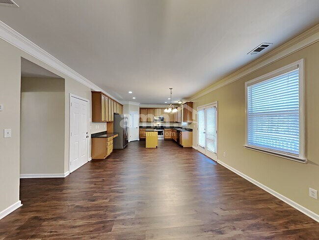 Building Photo - 916 Swallowtail View