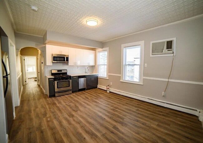 Building Photo - 105 23rd Ave