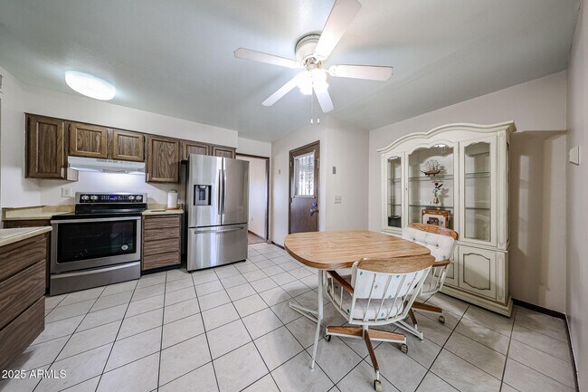 Foto del edificio - 9714 W Terrace Ln