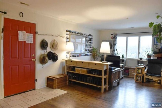 Foto del edificio - 239 W Orchard St