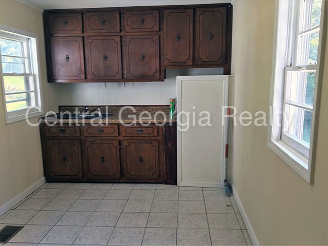 Foto del edificio - 24259 Roosevelt Hwy