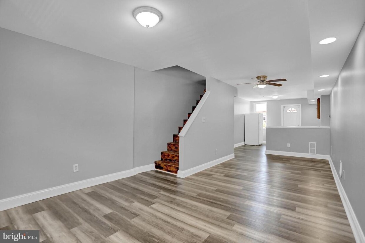 Foto principal - Spacious Renovated Baltimore Row-Home