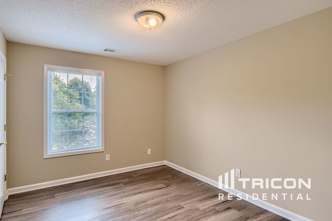 Foto del edificio - 110 Melrose Creek Dr
