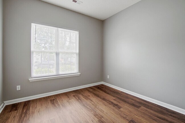 Foto del edificio - 3 Bedroom single family home in Raleigh
