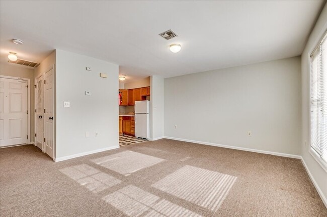 Building Photo - 207 Hall Ave