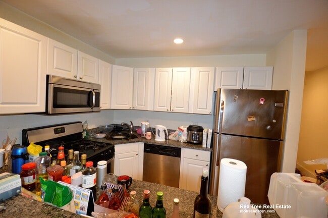 Photo - 324 St Paul St Apartment