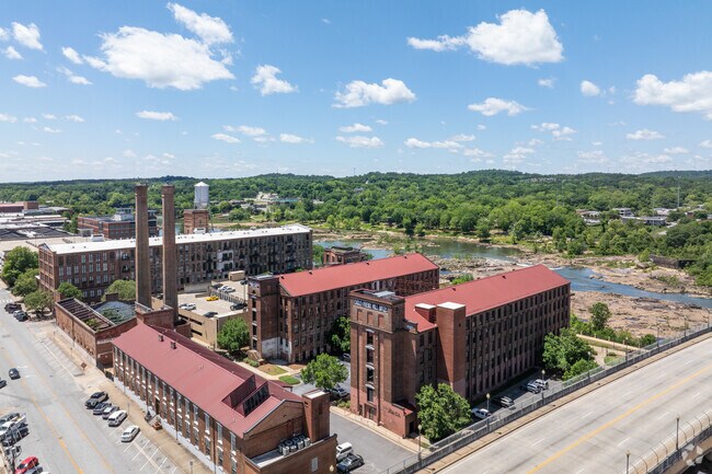 Building Photo - Eagle & Phenix