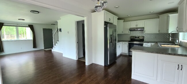 Foto del edificio - 2590 Sheldon St