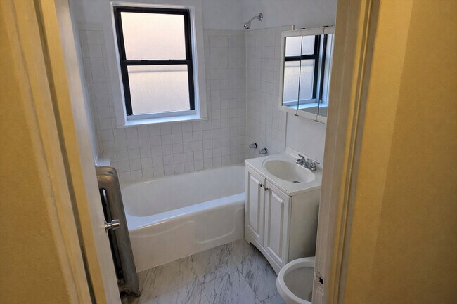 Foto del edificio - 6710 S Merrill Ave