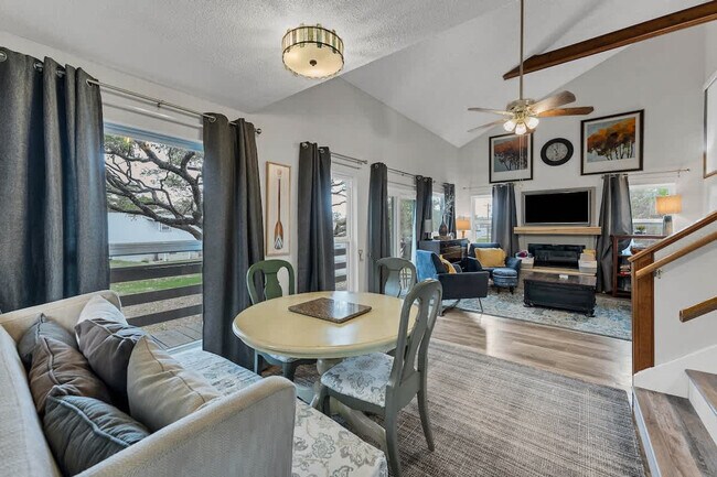 Foto del edificio - 1142 Amanda