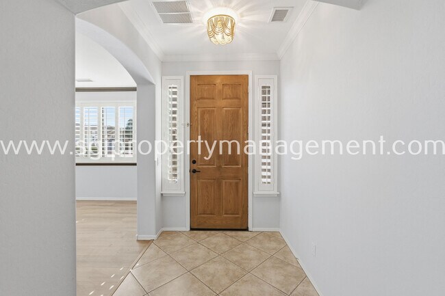 Building Photo - 12442 N 82nd Ln