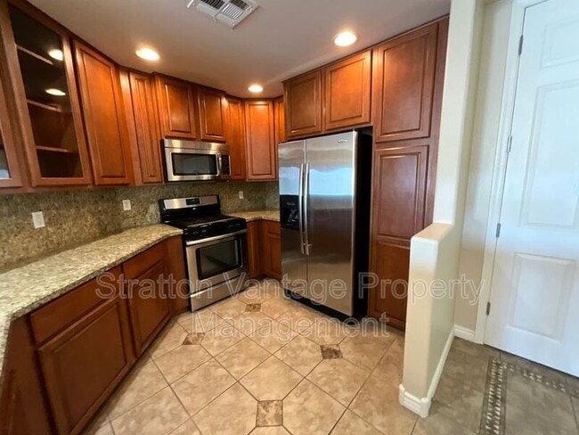 Building Photo - 5350 E Deer Valley Dr