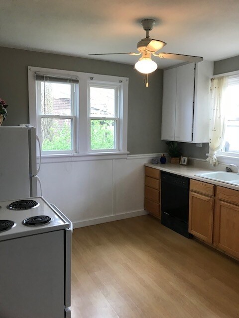 Foto del edificio - 3 Bedroom, 1 Bath Home in Edwardsville