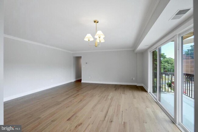 Foto del edificio - 3200 S 28th St