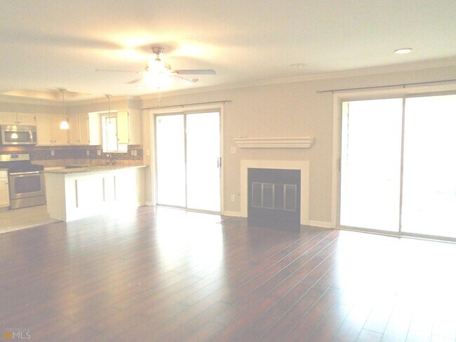 Building Photo - 42 Middleton Ct