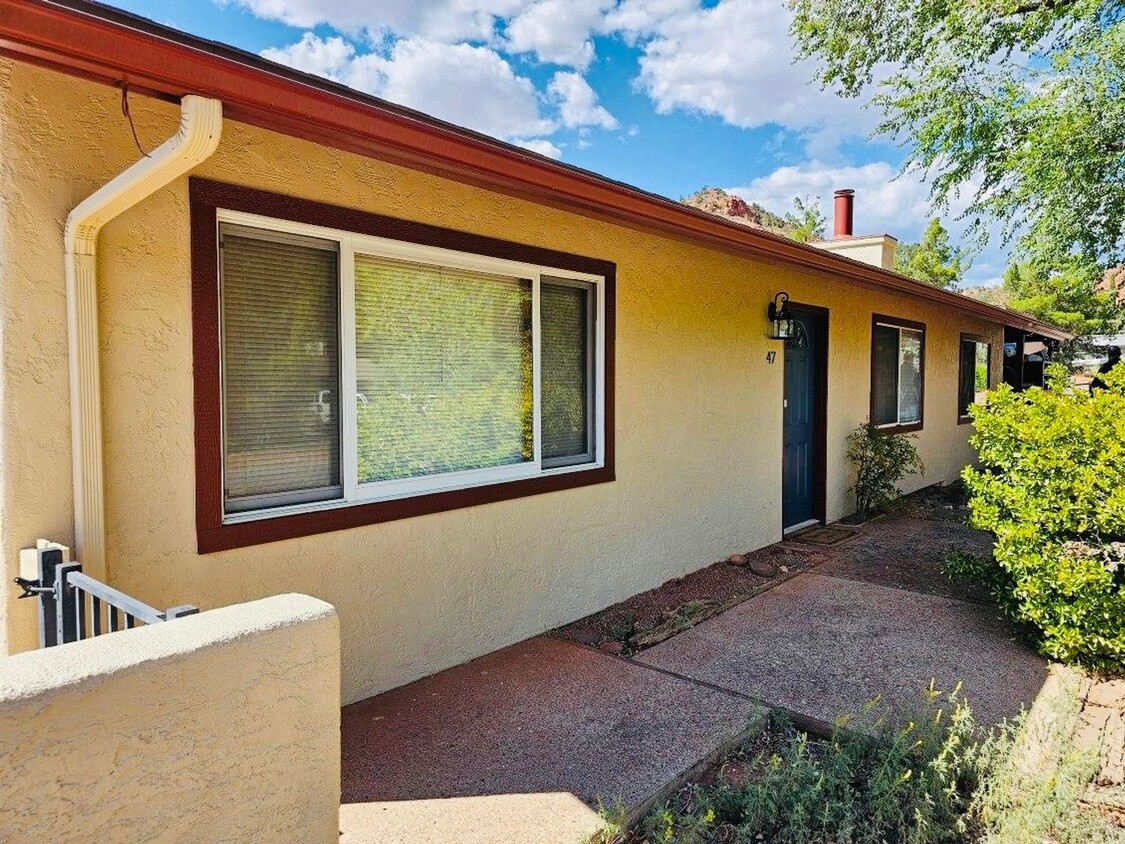 Primary Photo - Red Rock Loop Home