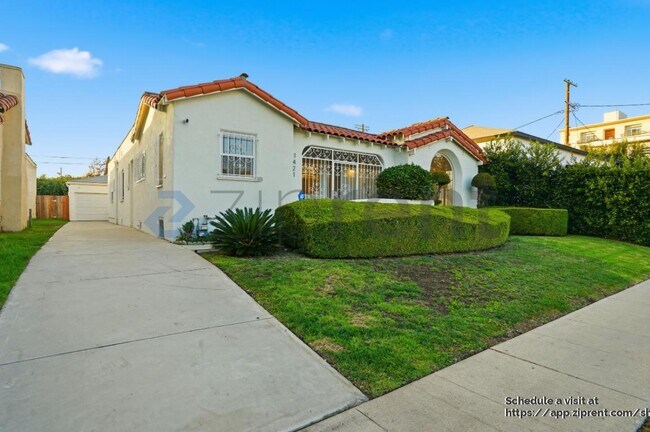 Foto del edificio - 1421 Stearns Dr