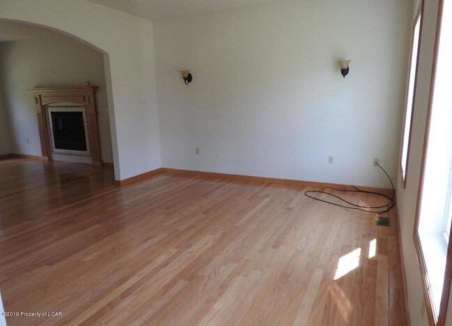 Building Photo - 89 Greystone Dr