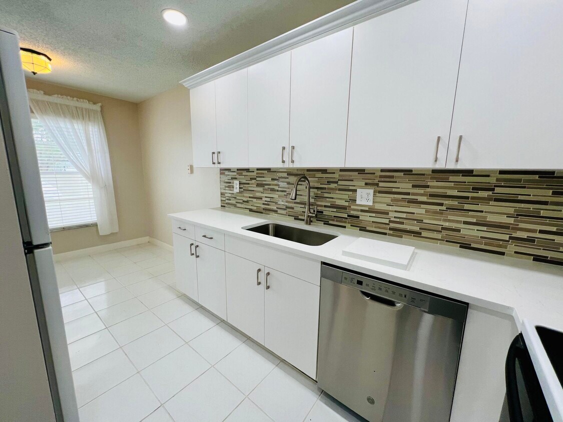 Foto principal - 2801 SW 15th St