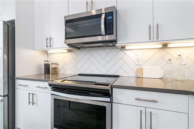 Foto del edificio - 603 Broadview Pl NE