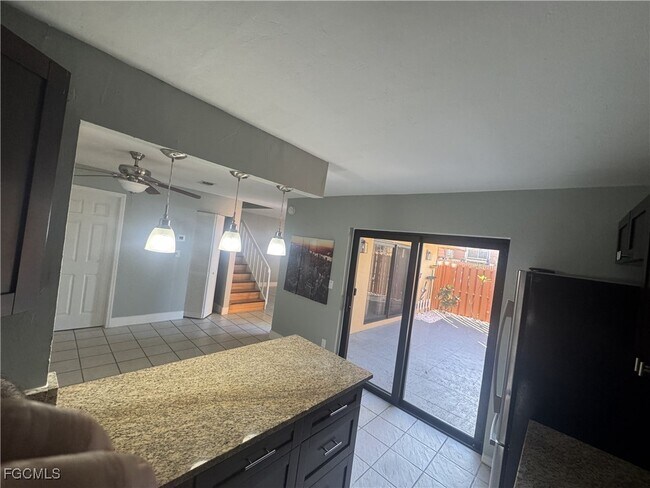 Foto del edificio - 1708 Park Meadows Dr