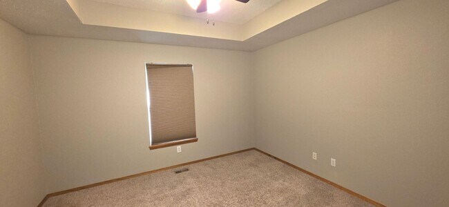 Foto del edificio - 503 S Birchwood St