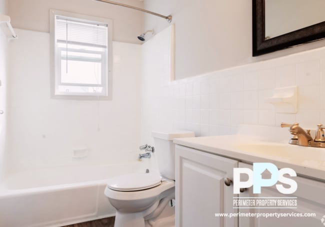 Building Photo - 1204 Veterans Memorial Hwy SW