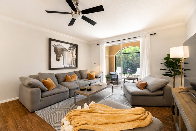 Foto del edificio - 11785 Saint Andrews Pl