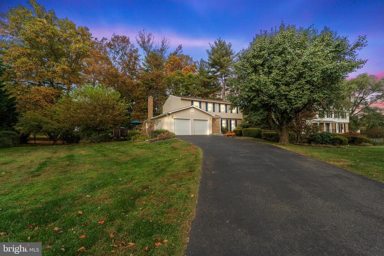 904 Cantle Ln, Great Falls, VA 22066 House Rental in Great Falls, VA