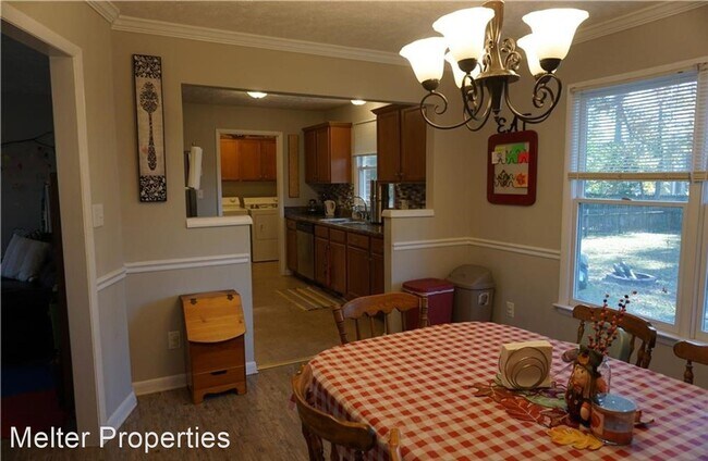 Building Photo - 3 br, 2 bath House - 7224 Montoro Court