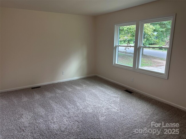 Building Photo - 518 Echodale Dr