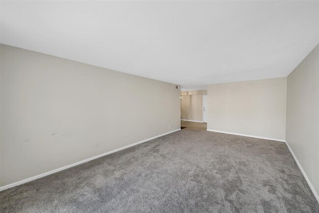 Foto del edificio - 4641 Wild Indigo St