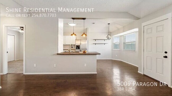 Foto del edificio - 5009 Paragon Dr