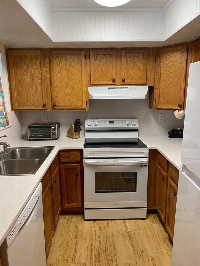 Foto del edificio - Beautiful 3Bed 2Bath Condo
