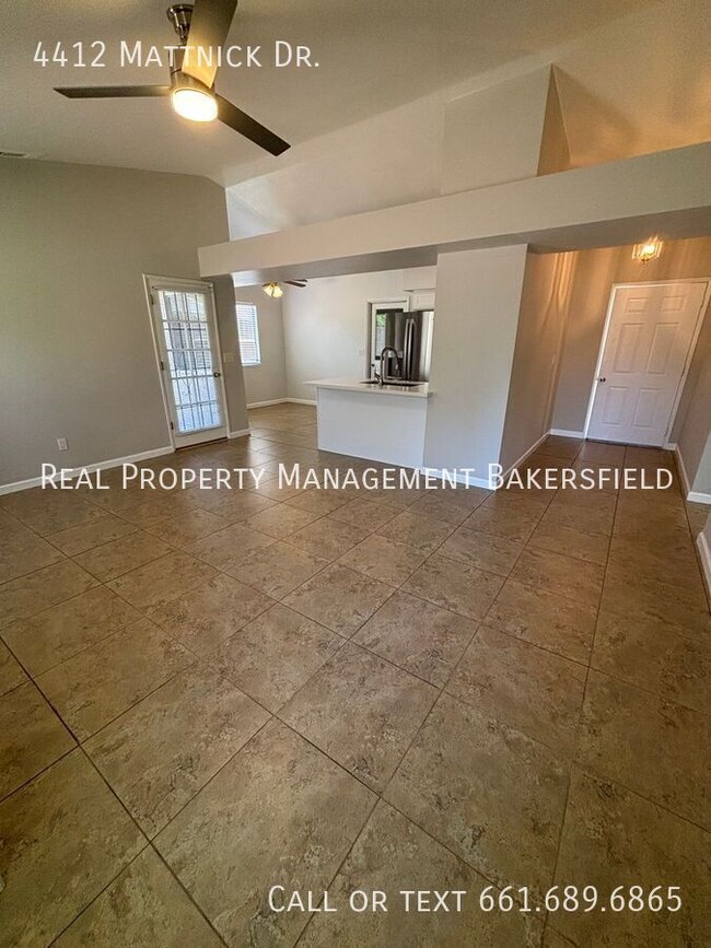 Building Photo - 4412 Mattnick Dr