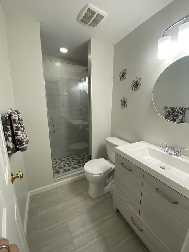 Foto del edificio - 12985 Kyle Moor Pl