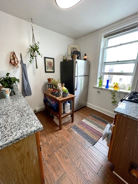 Foto del edificio - 4860 N Hermitage Ave