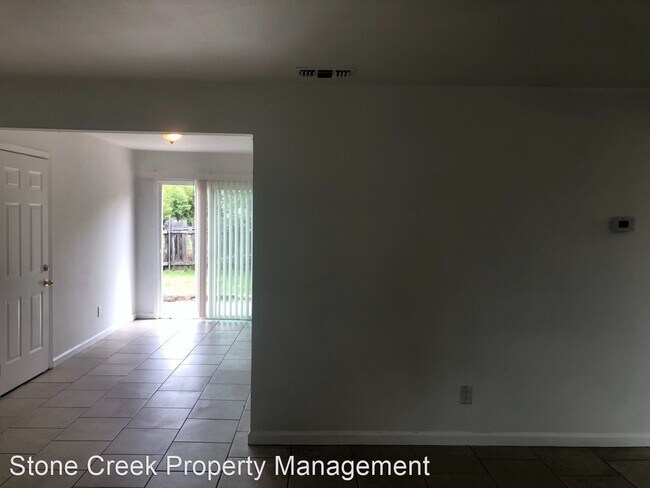 Building Photo - 2 br, 1 bath House - 2062 Oneil Wy.
