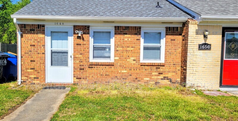Primary Photo - 1648 Fairfax Dr