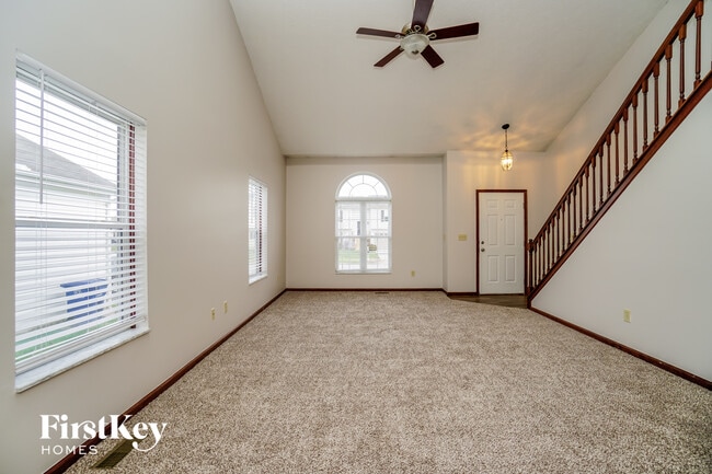 Foto del edificio - 455 Dover Pond Dr