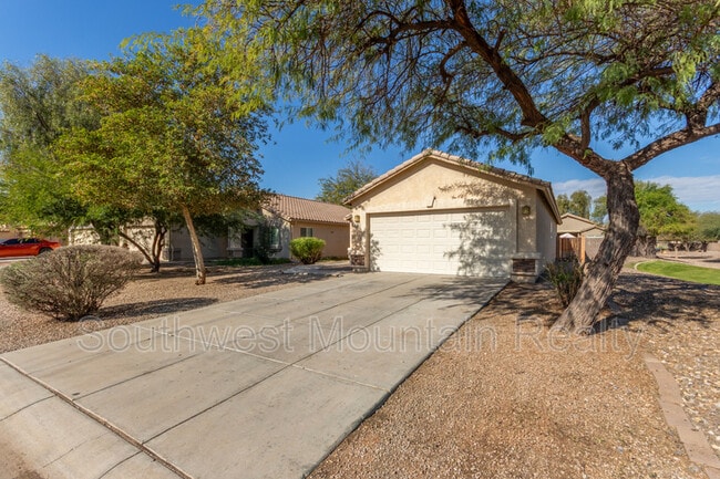 Foto del edificio - 4136 E Sierrita Rd