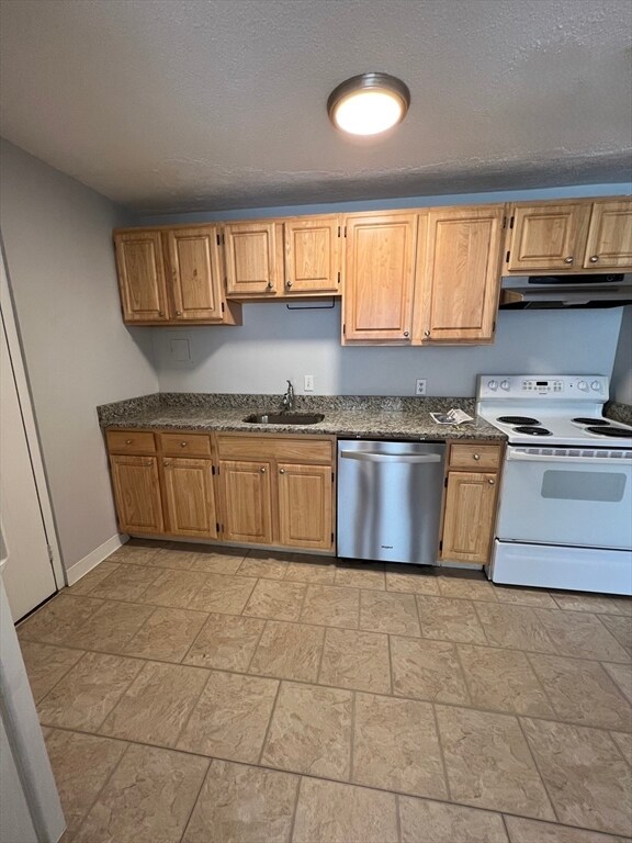 Foto del edificio - 290 Corey Rd