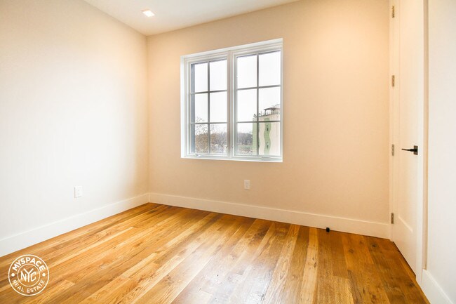 Foto del edificio - 236 N 11th St