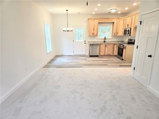 Foto del edificio - Brand-New Construction Near Auburn University