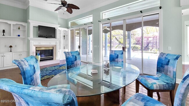 Foto del edificio - 111 Grove Isle Blvd